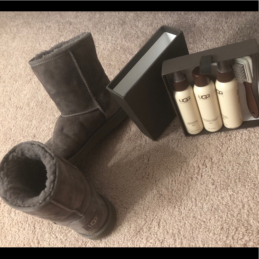 Classic Short Uggs- Grey